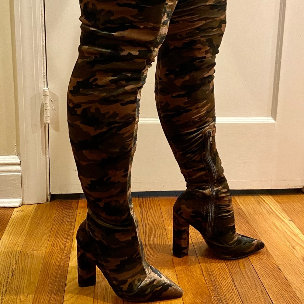 Thigh high Stretch Camouflage Velvet Sexy Boots Size 6